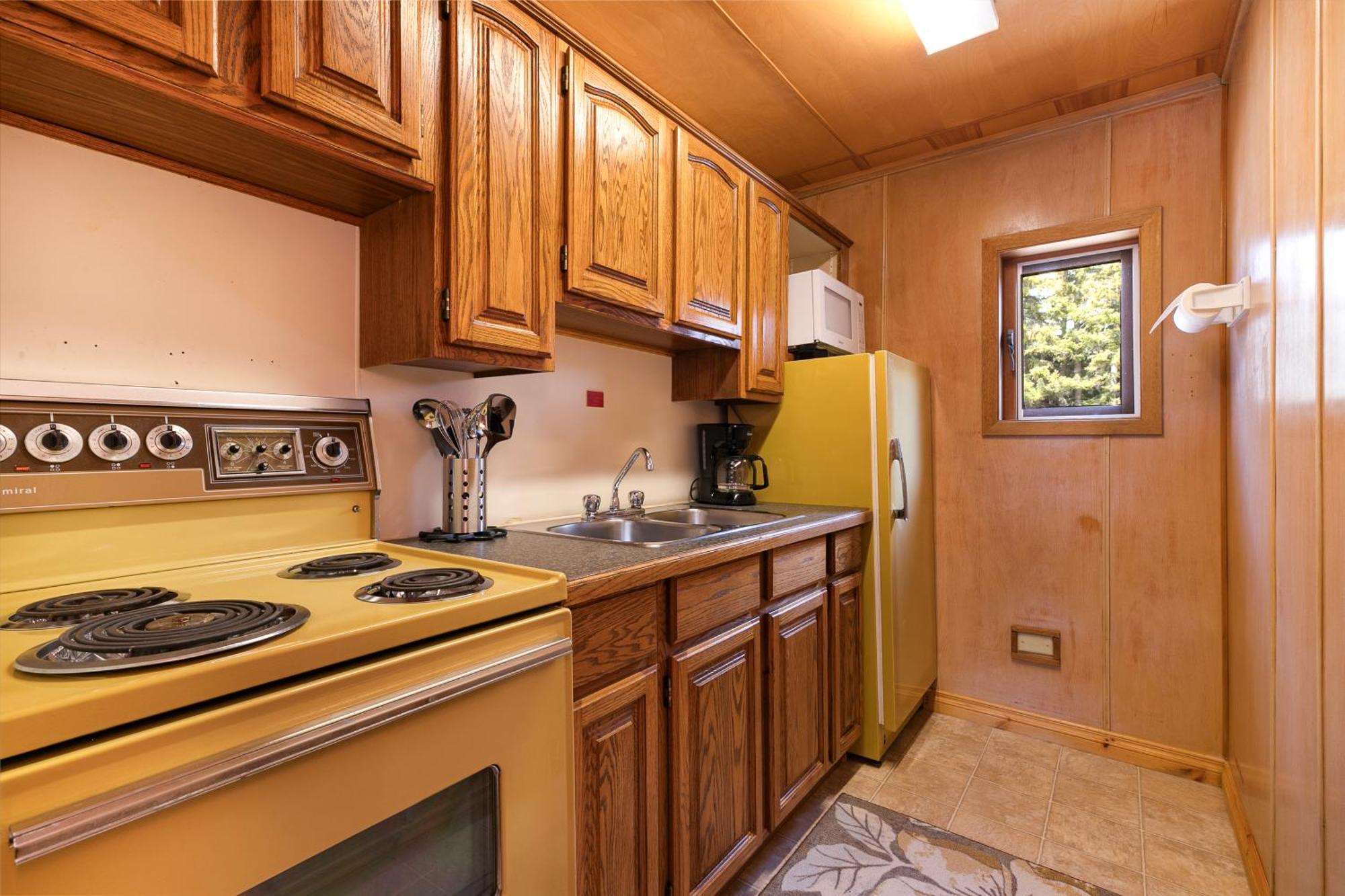 Elkhorn Lodge Vacation Rentals 뱀프 외부 사진