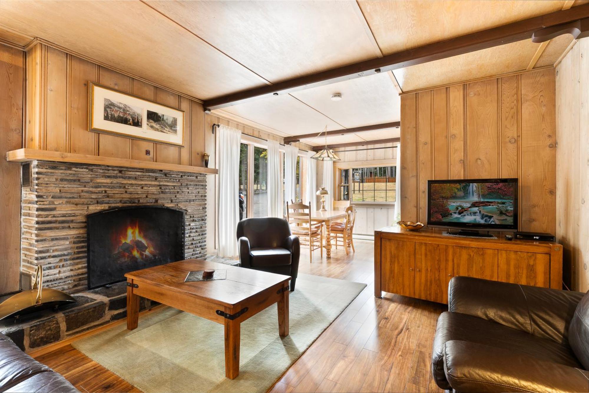Elkhorn Lodge Vacation Rentals 뱀프 외부 사진