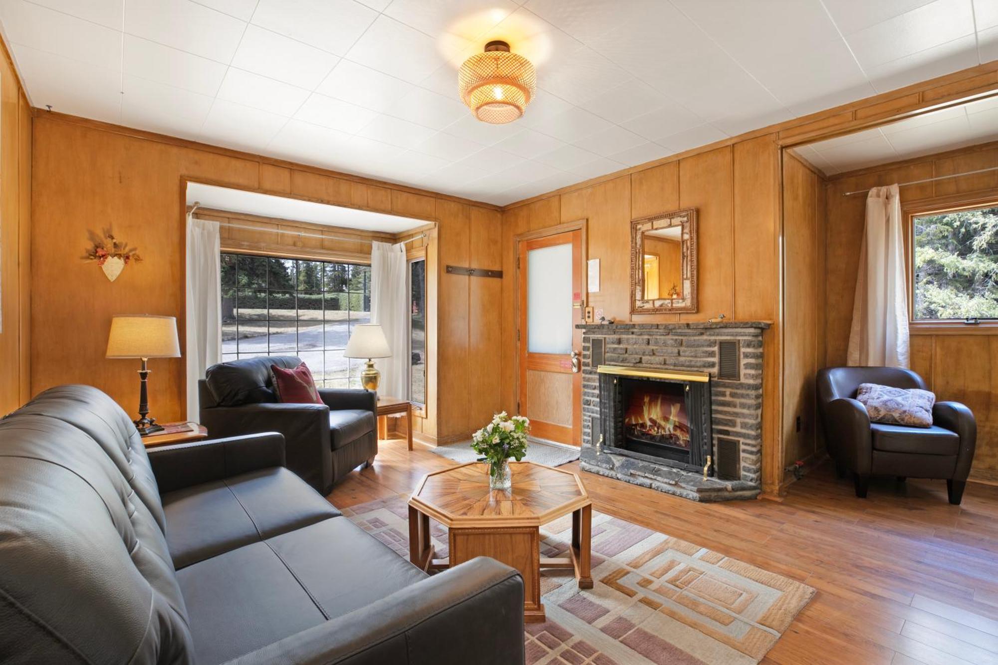 Elkhorn Lodge Vacation Rentals 뱀프 외부 사진